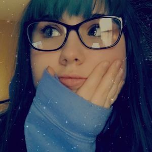 Meet your Posher, Cayla